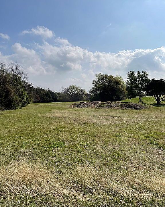 2nd image of 48-49 Hidden Valley Rd