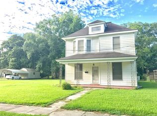 511 E Nezpique St, Jennings, LA 70546