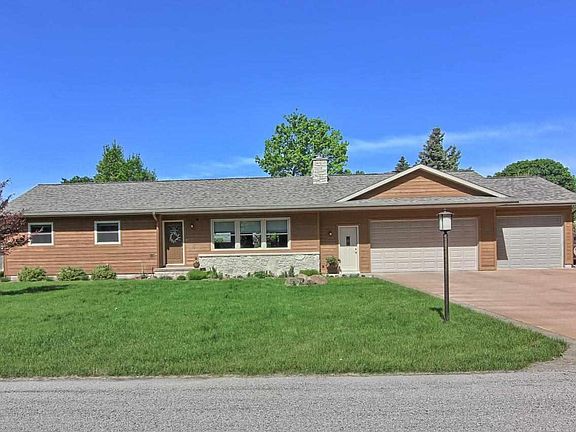 2nd image of 3897 Vista Park