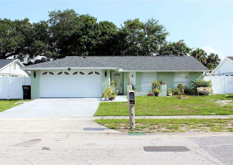 1st image of 6808 Fountain Ave