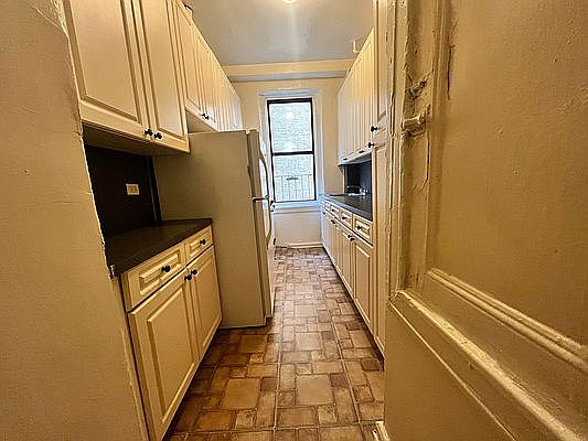 1st image of 3642 B Way #5B