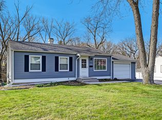2853 Crabtree Ave, Woodridge, IL
