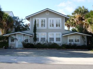 211 4th St S, Flagler Beach, FL 32136
