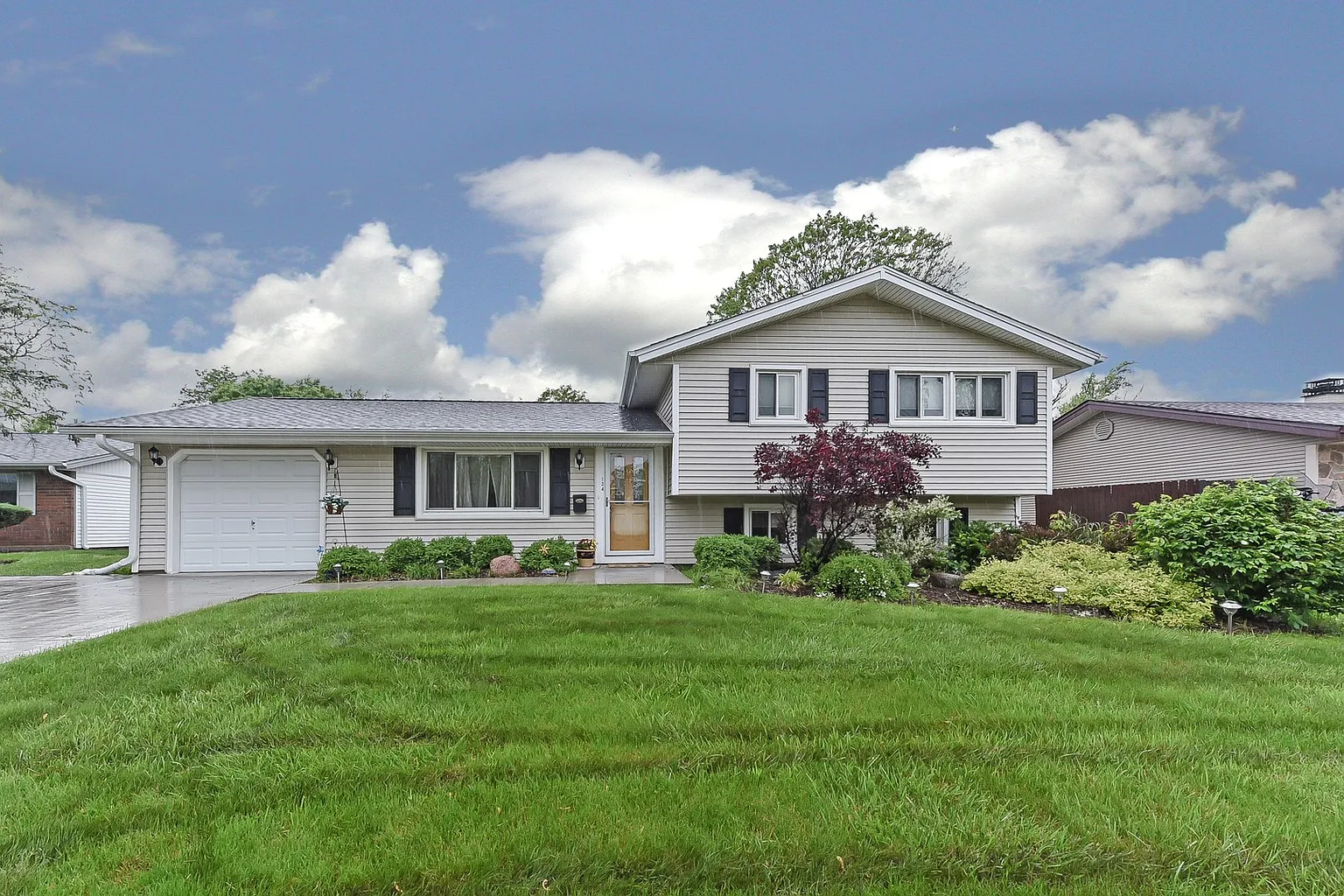 134 S Salem Dr photo 1