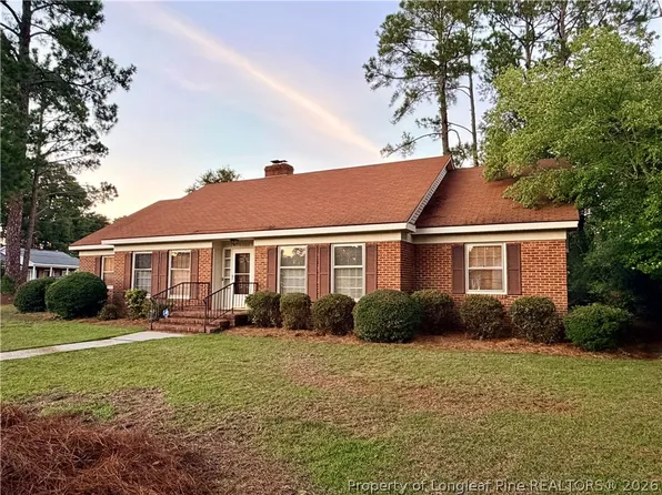 112 Elmhurst Dr, Lumberton, NC 28358