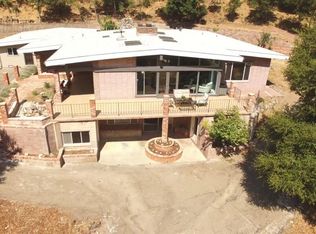35691 Palomares Rd, Castro Valley, CA 94552
