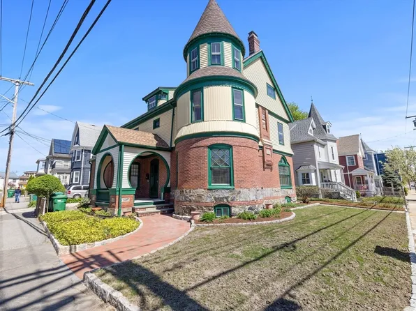 124 Boston Ave, Medford, MA 02155