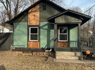 809 S Willis Ave, Independence, MO 64052