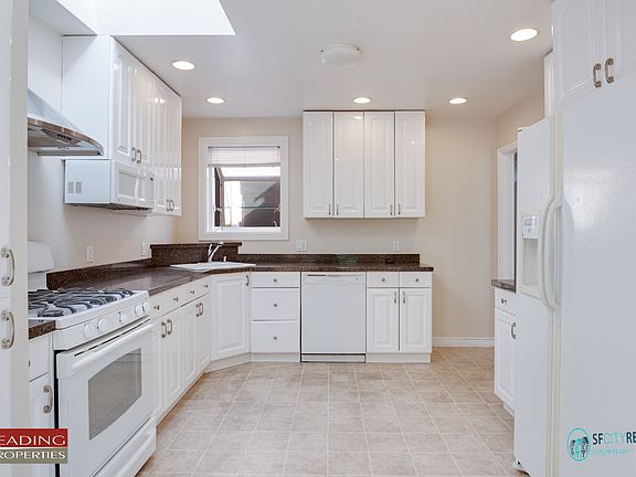 2nd image of 835 Carolina St