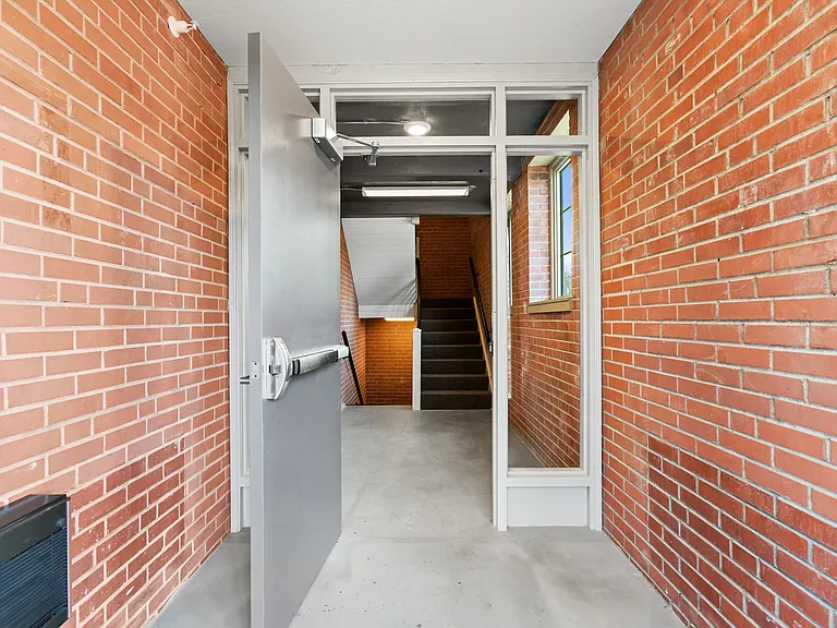 1268 N Locust St #13 — Photo 16