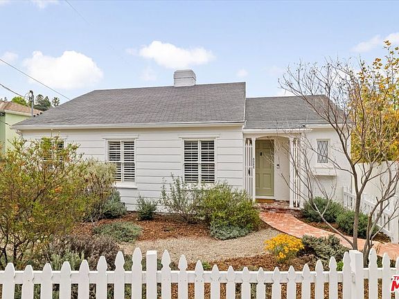 2nd image of 3022 La Paz Dr