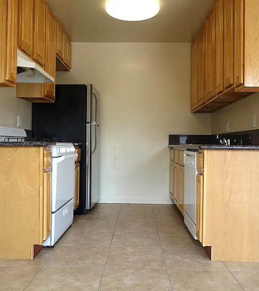 4641 La Mirada Ave #11 — Photo 3