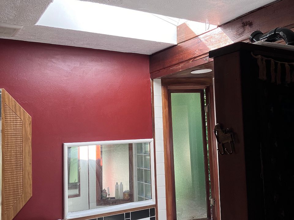 1st image of 24719 Vashon Hwy SW #3