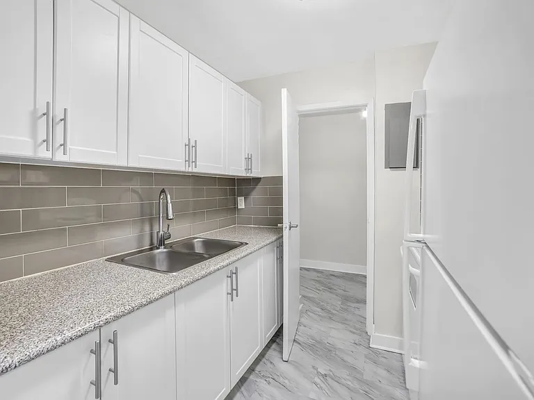 7030 Casey St — Photo 14