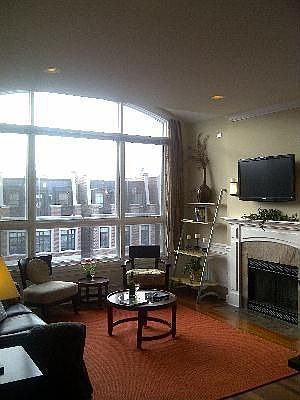 2nd image of 2719 N Paulina St APT 3N