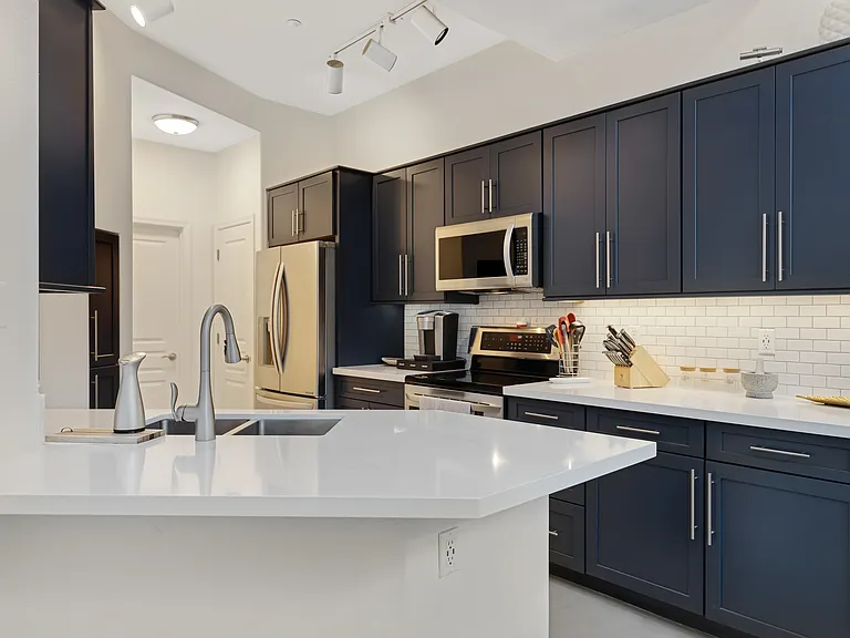 4832 N Woodmere Fairway #C104 — Photo 8