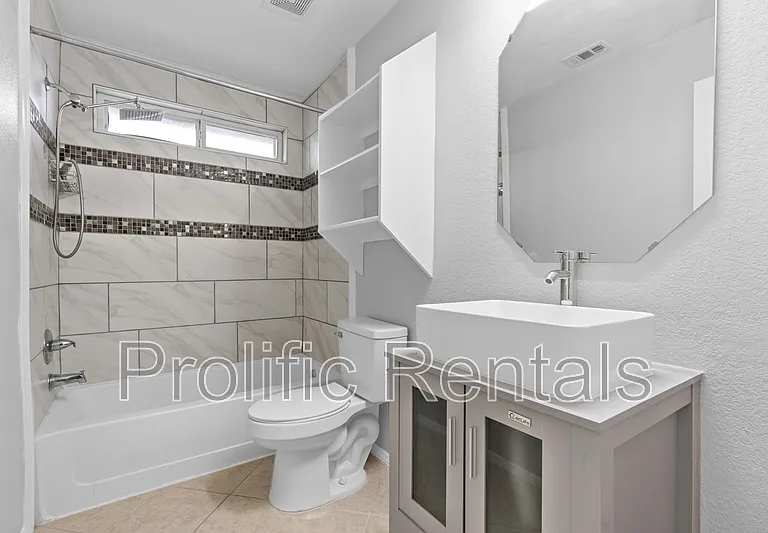 5904 Chuckwagon Cir — Photo 23