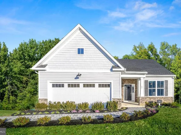 155 Lilac Ct, Coatesville, PA 19320