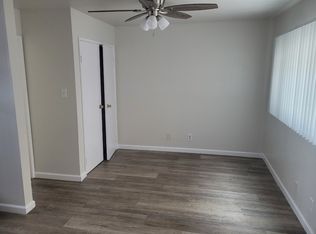 14-0014 2165th E #21, Long Beach, CA 90807