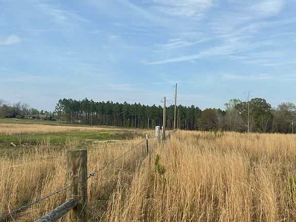 2nd image of 221 Pace Rd