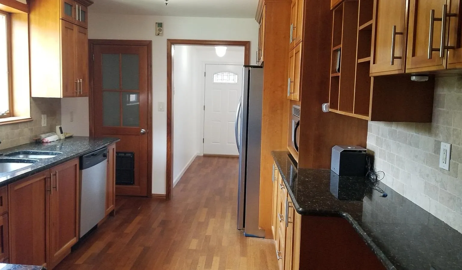 3 bed, 3.0 bath, $4,200 — Photo 4