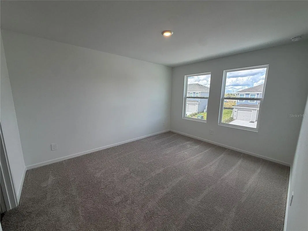 3 bed, 2.5 bath, 1378 sqft, $2,150 — Photo 4