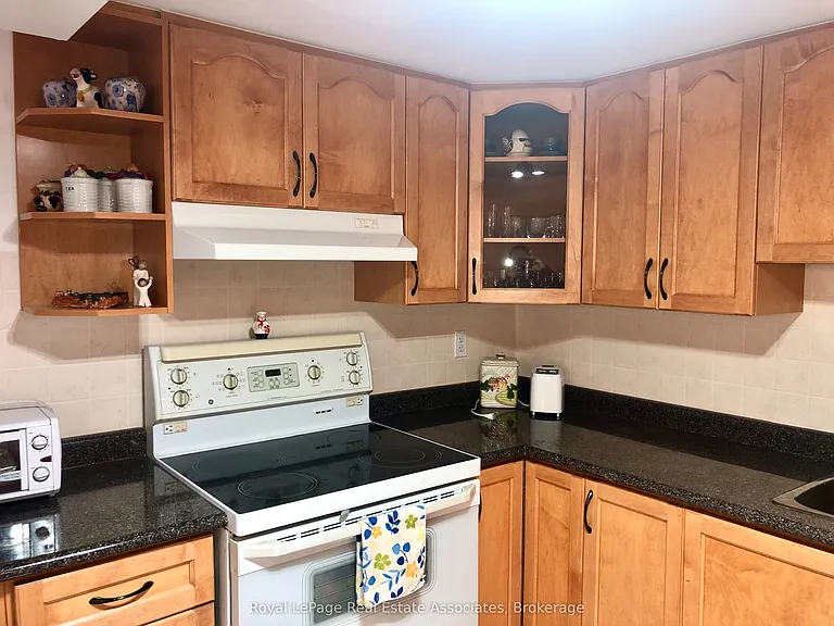 889 Bancroft Dr W #BASEMENT — Photo 10