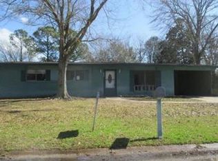 3902 Emerson St, Pascagoula, MS 39581