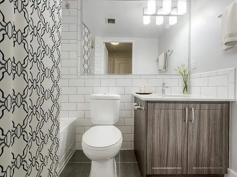 295 Dufferin St — Photo 5