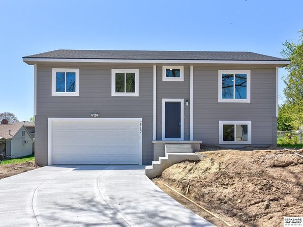 2712 N 125th Cir, Omaha, NE 68164