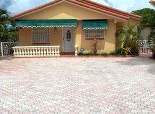 10531 SW 28th St, Miami, FL 33165