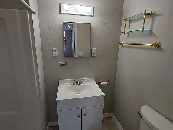 5th image of 206 Danley Dr
