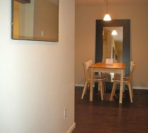 4th image of 311 12th Ave E APT A