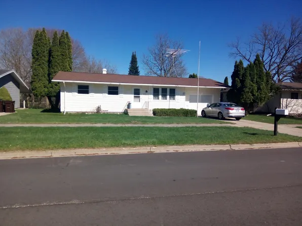 619 Lilac Ave, Big Rapids, MI 49307