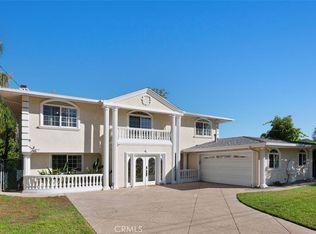 22534 Liberty Bell Rd, Calabasas, CA 91302