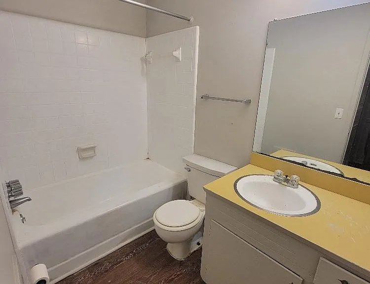 19 W Grady St #9 — Photo 13