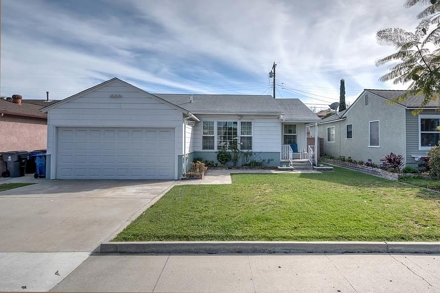 1st image of 2852 Candlewood St