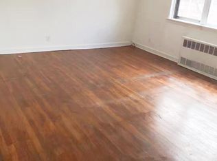 4319 216th St #2, Bayside, NY 11361