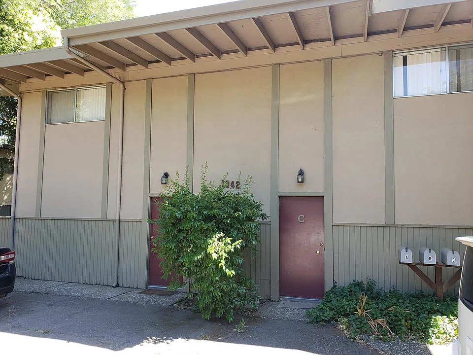 1342 Drake Drive