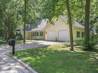 667 Brookwood Dr, Seymour, WI 54165