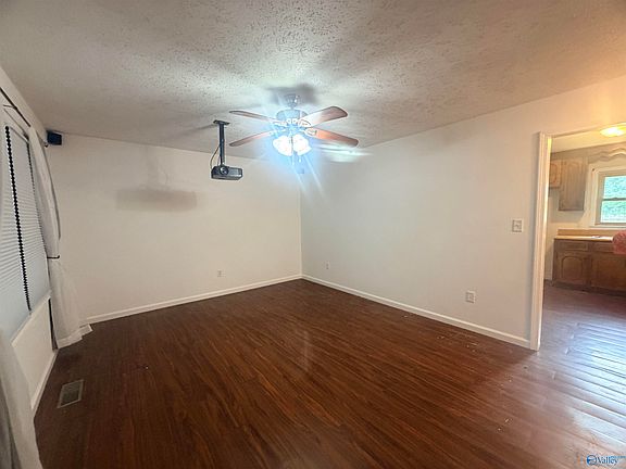 4th image of 15774 Dupree Dr