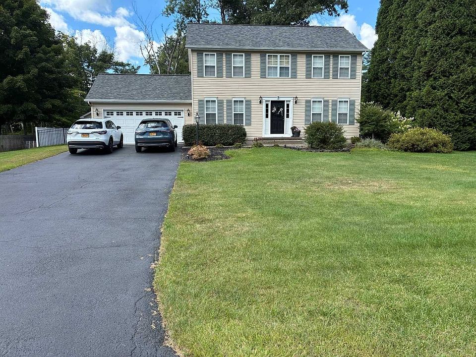1st image of 5 Carriage Way