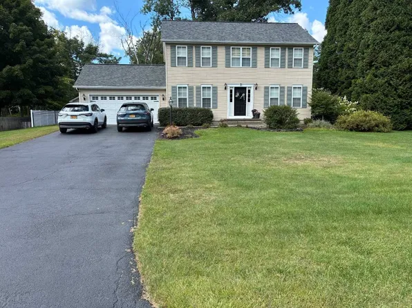 5 Carriage Way, Ballston Spa, NY 12020