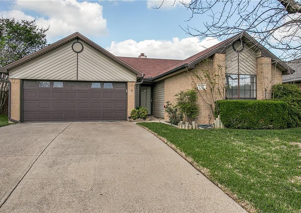 1st image of 233 Lantana Dr