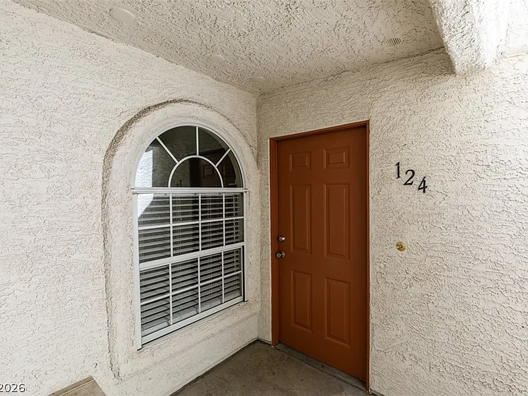 1800 Edmond St #124 — Photo 3
