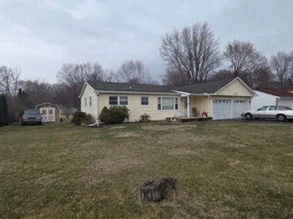 53151 Fairchild Rd, Chesterfield, MI 48051