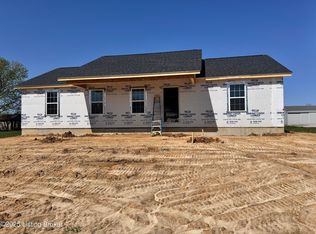 151 Thad Redman Rd, Payneville, KY 40157