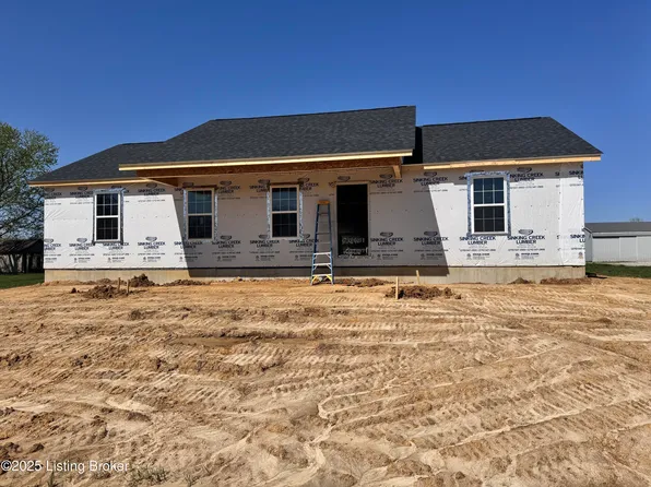 151 Thad Redman Rd, Payneville, KY 40157
