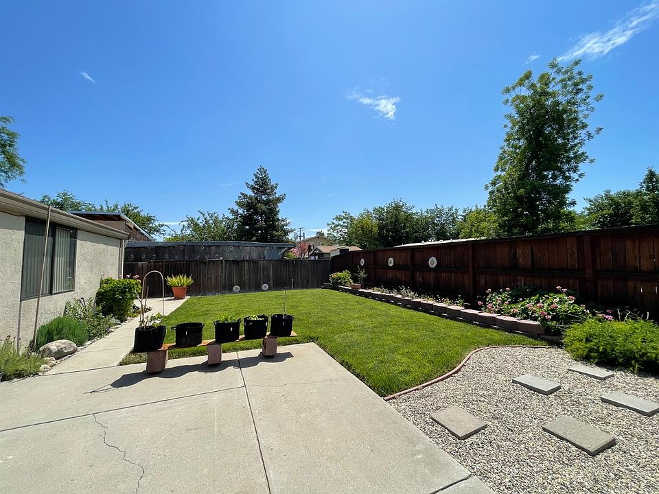 1st image of 921 Villa Ter
