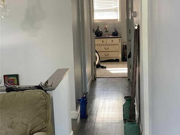 4th image of 2501 Waverly Ave